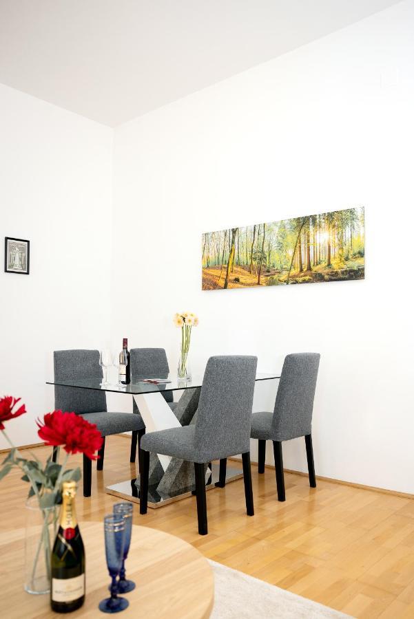 Premium 80 M2 Apartment - Free Parking Відень Екстер'єр фото
