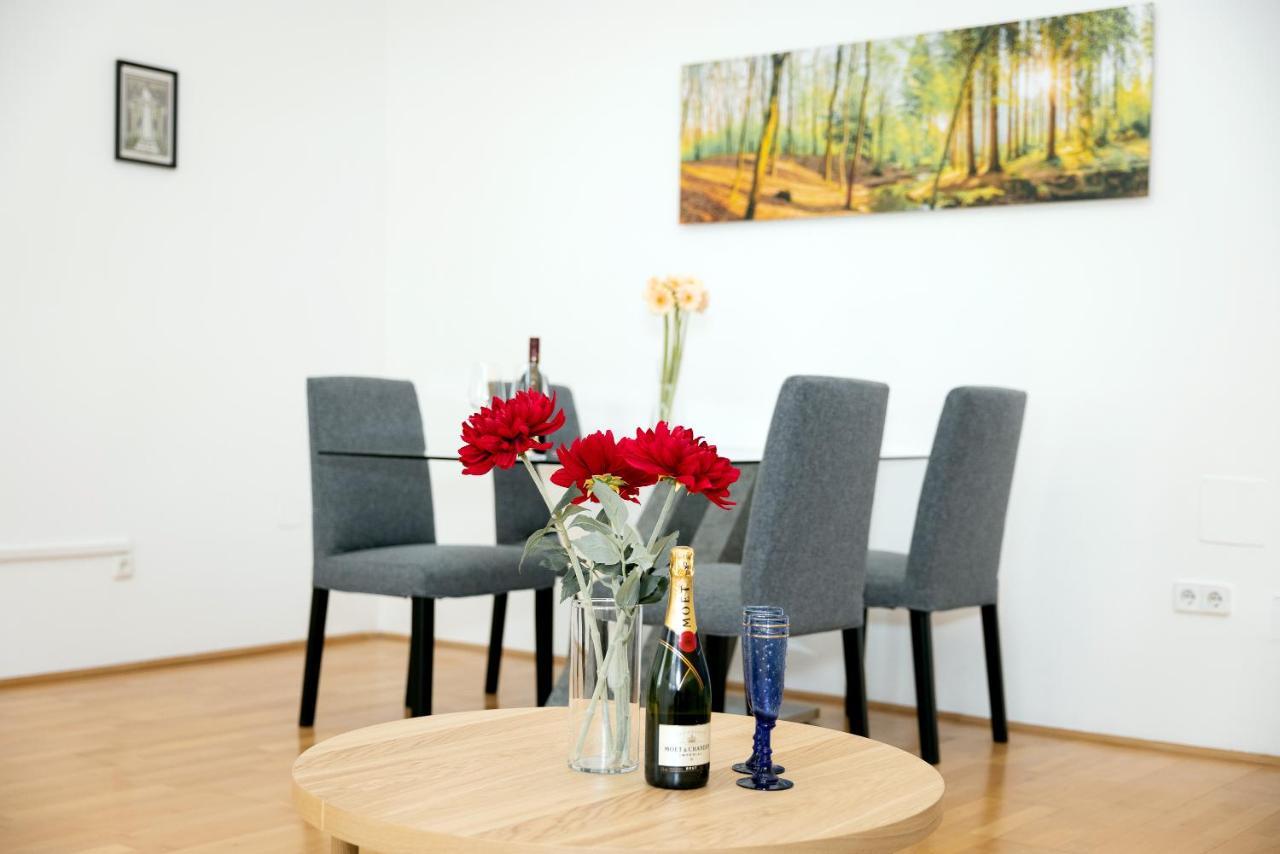 Premium 80 M2 Apartment - Free Parking Відень Екстер'єр фото